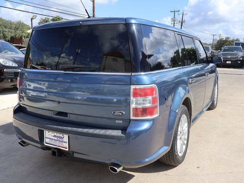 Used 2018 Ford Flex SEL w/ Equipment Group 202A AWD/4WD image 7