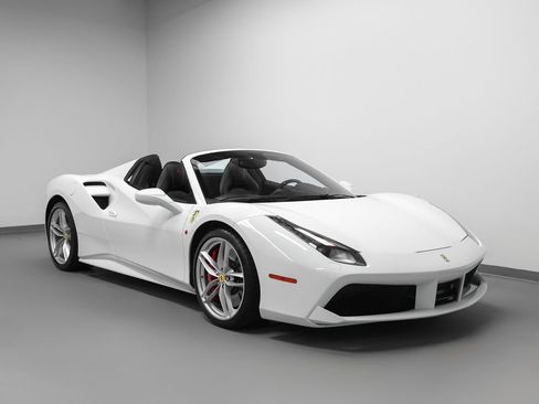 Certified 2018 Ferrari 488 Spider RWD image 16