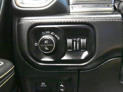 Used 2020 RAM 1500 Limited AWD/4WD image 35