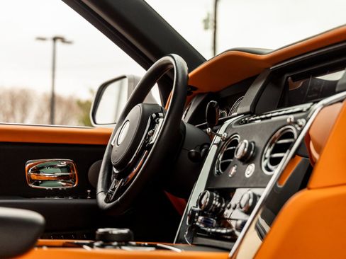 Used 2022 Rolls-Royce Cullinan image 49