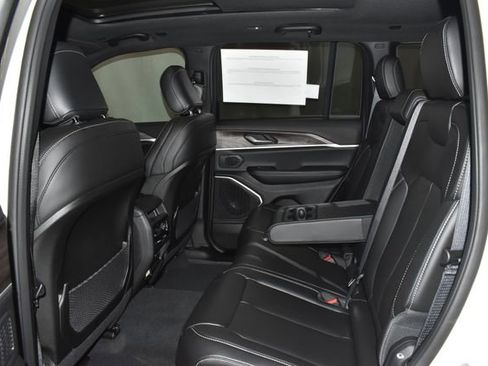 New 2026 Jeep Grand Cherokee Limited w/ Limited Altitude Package image 25