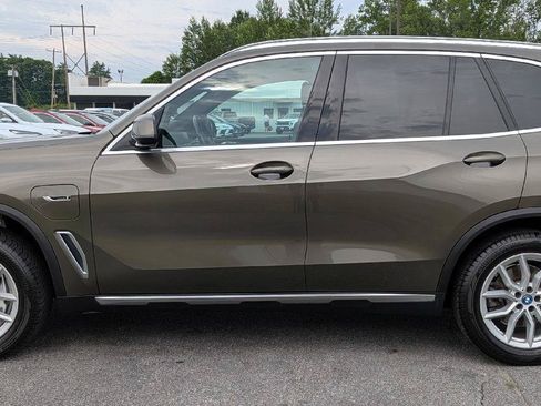 Used 2022 BMW X5 xDrive45e w/ Executive Package AWD/4WD image 6