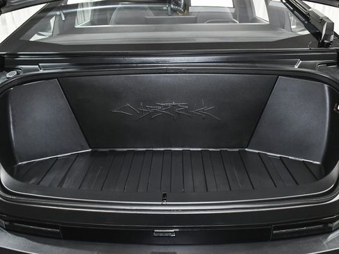 Used 2025 Tesla Cybertruck AWD Crew Cab image 72