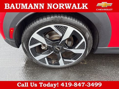 Used 2025 MINI Cooper S image 17