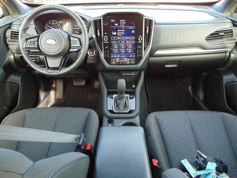 Certified 2025 Subaru Forester Premium AWD/4WD image 23