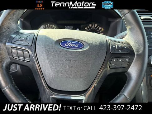 Used 2017 Ford Explorer XLT image 16