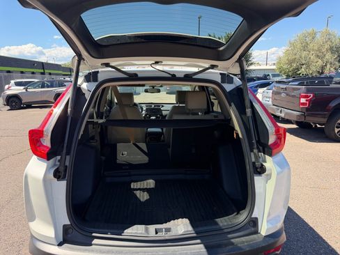 Used 2018 Honda CR-V Touring image 32