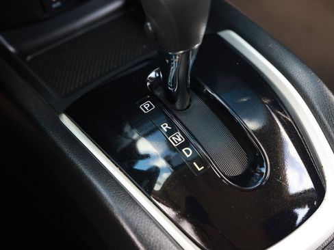 Used 2014 Nissan Rogue SV image 36