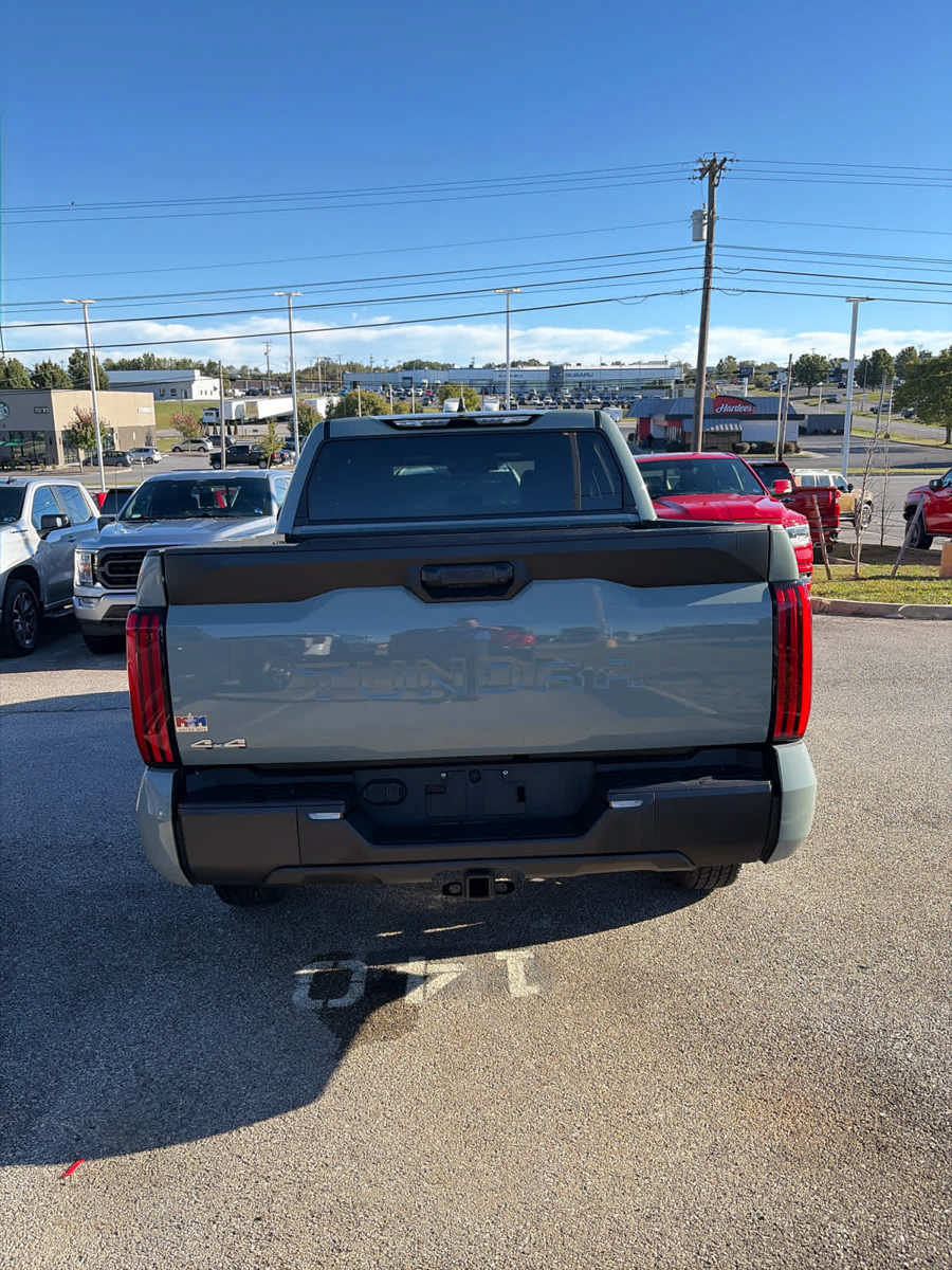 Used 2025 Toyota Tundra SR5 AWD/4WD image 15
