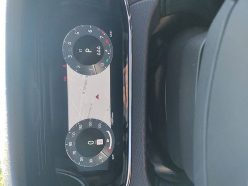 Used 2023 Land Rover Range Rover Evoque HST image 17