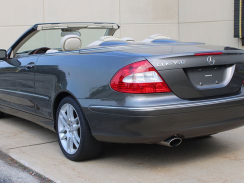 Used 2008 Mercedes-Benz CLK 350 Cabriolet image 25