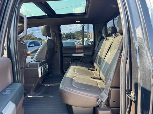 Used 2015 Ford F150 King Ranch w/ Equipment Group 601A Luxury AWD/4WD image 25