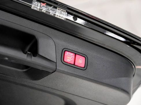 Used 2024 Mercedes-Benz GLS 450 4MATIC image 50