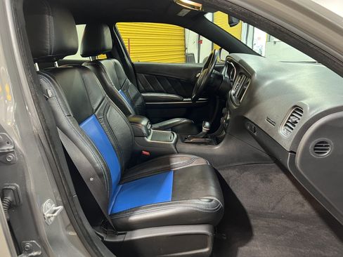 Used 2018 Dodge Charger SXT Plus RWD image 17