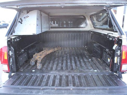 Used 2017 Toyota Tacoma TRD Off-Road image 7