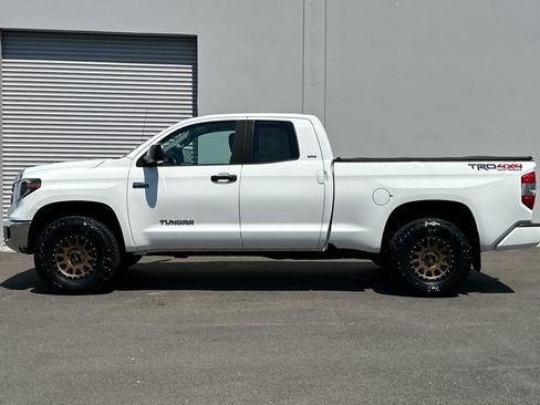 Used 2019 Toyota Tundra SR5 w/ TRD Off Road Package AWD/4WD image 7