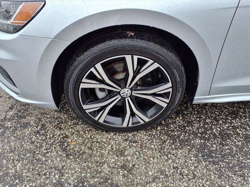 Used 2021 Volkswagen Passat 2.0T SE image 7