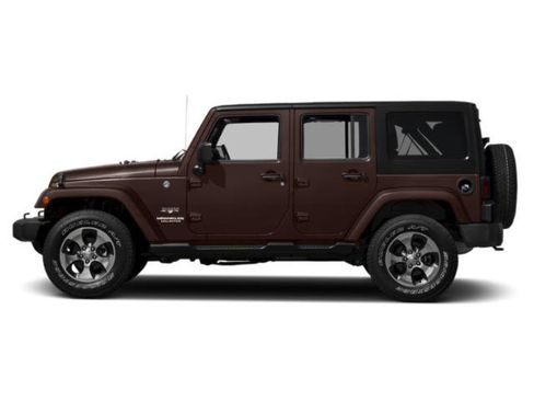 Used 2015 Jeep Wrangler Unlimited Sahara w/ Connectivity Group image 3