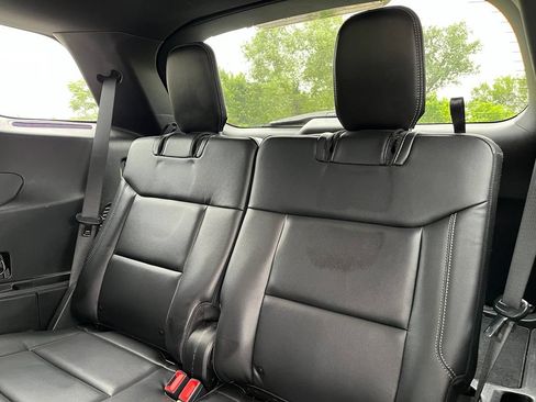 Used 2020 Ford Explorer XLT w/ Equipment Group 202A AWD/4WD image 24