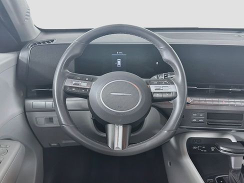 Used 2025 Hyundai Kona SEL FWD image 18