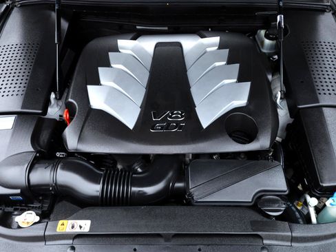 Used 2016 Hyundai Equus Signature image 23