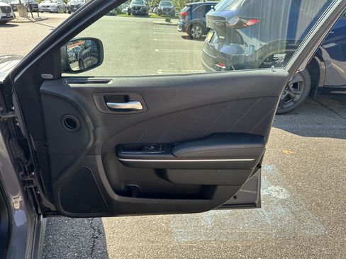 Used 2019 Dodge Charger Scat Pack RWD image 28