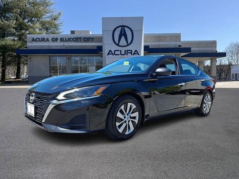 Used 2024 Nissan Altima 2.5 S FWD image 3