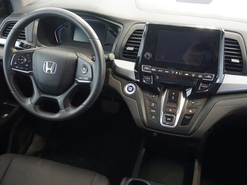 Used 2020 Honda Odyssey EX image 27