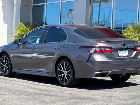 Certified 2022 Toyota Camry SE image 8