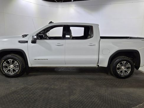 Used 2021 GMC Sierra 1500 SLE w/ Max Trailering Package image 4