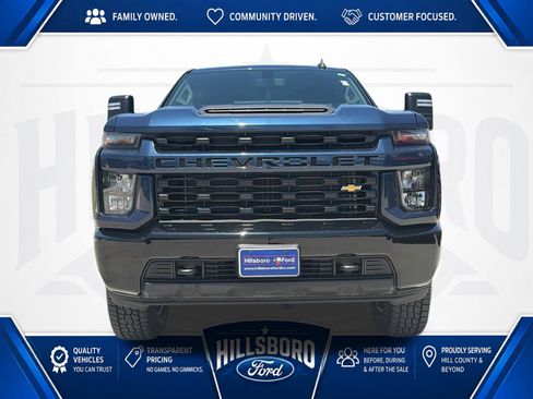 Used 2022 Chevrolet Silverado 2500 Custom w/ Custom Value Package AWD/4WD image 2