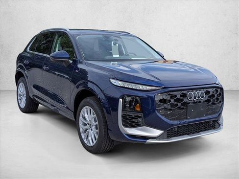 New 2026 Audi Q3 quattro 2.0T AWD/4WD image 7