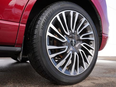 Used 2021 Lincoln Corsair Reserve w/ Sport Package image 37