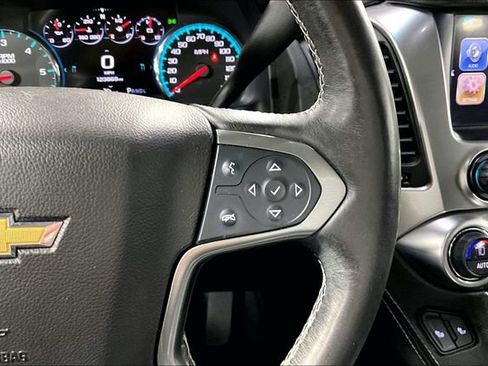 Used 2017 Chevrolet Suburban LT image 14