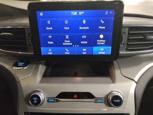 Used 2024 Ford Explorer XLT w/ Equipment Group 202A image 25