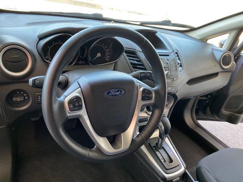 Used 2016 Ford Fiesta SE image 25