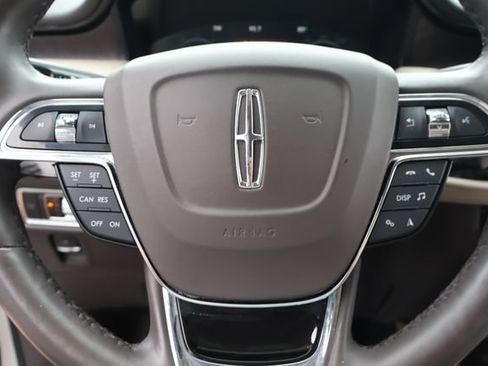 Certified 2022 Lincoln Nautilus Reserve FWD image 22