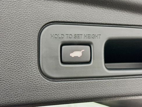 Used 2024 Acura MDX A-Spec image 32