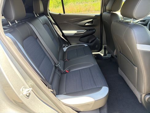 Used 2024 Buick Envista Sport Touring w/ Advanced Safety Package FWD image 15