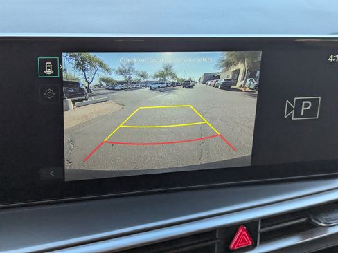 Certified 2025 Kia Sorento LX image 25