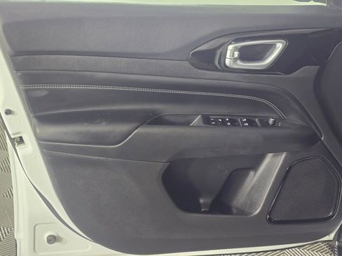 Used 2023 Jeep Compass Altitude image 19