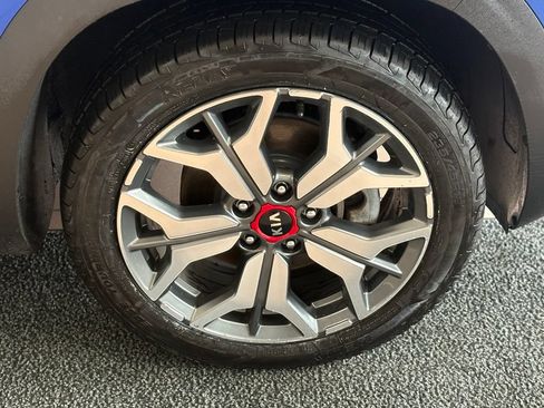 Used 2021 Kia Seltos SX w/ SX Sunroof Package AWD/4WD image 40