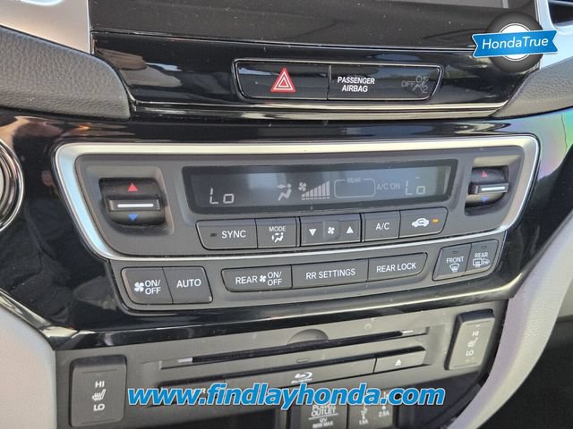 Certified 2017 Honda Pilot Touring image 35