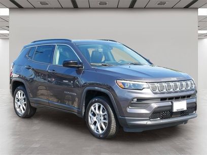 Used 2022 Jeep Compass Latitude w/ Sun and Sound Group