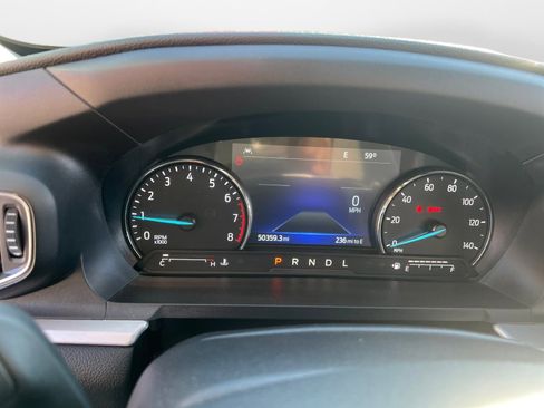 Used 2022 Ford Explorer XLT w/ Equipment Group 202A image 11