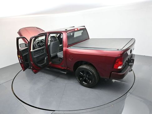 Used 2018 RAM 1500 Express w/ Express Value Package AWD/4WD image 39