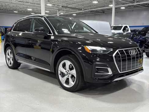 Used 2021 Audi Q5 2.0T Premium Plus w/ Premium Plus Package image 2