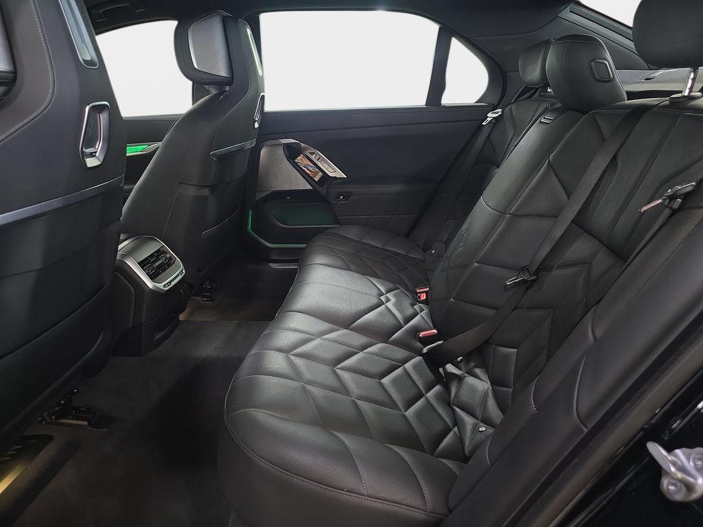 Certified 2023 BMW 760i xDrive AWD/4WD image 14