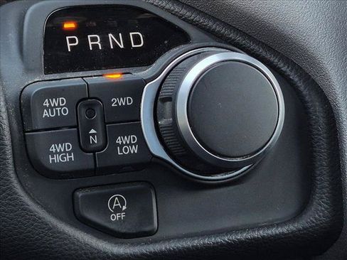 Used 2025 RAM 1500 Big Horn AWD/4WD image 11
