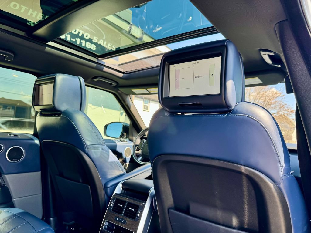 Used 2018 Land Rover Range Rover Sport Supercharged AWD/4WD image 27